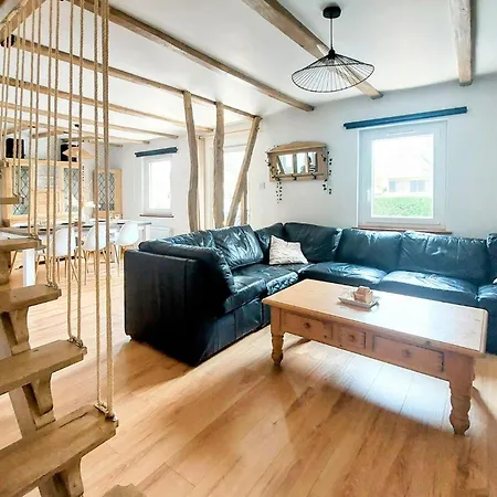 Сasa de vacaciones 3 Bedroom Awesome In *