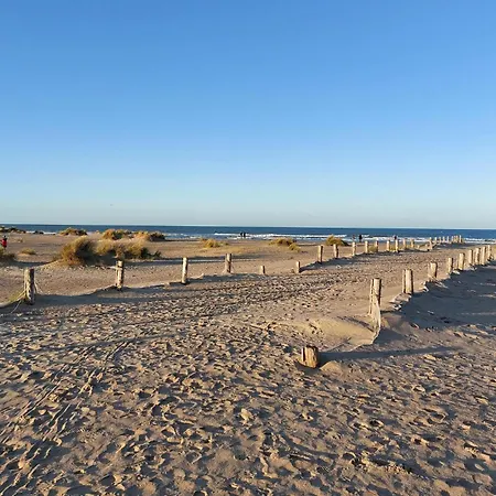 Сasa de vacaciones 3 Bedroom Awesome In